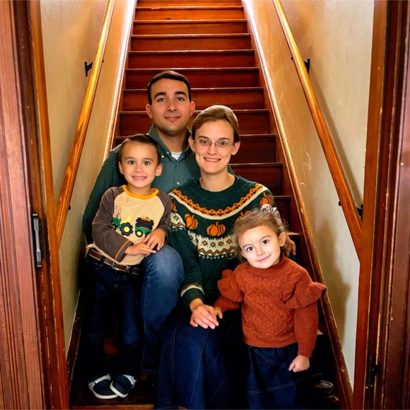 Kayla Howard - Picture 11 of 16